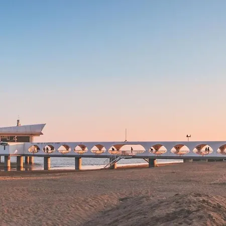 Ideal Beachside Getaway Flat Apartment